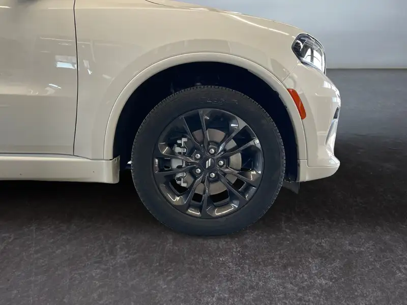 2026 Dodge Durango GT, bílá, 35 km, dovoz Kanada — foto 4 z 12