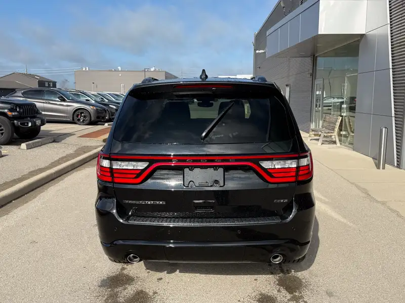 2026 Dodge Durango GT, černá, 31 km, dovoz Kanada — foto 8 z 12