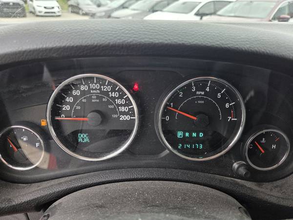 2014 Jeep, dovoz Kanada — foto 10 z 12