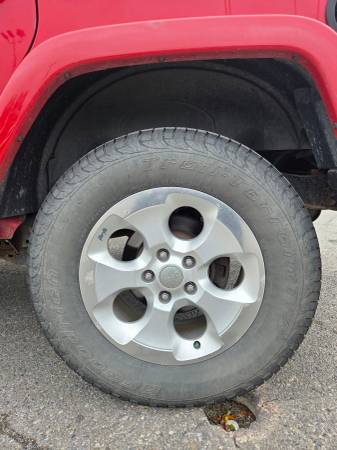 2014 Jeep, dovoz Kanada — foto 7 z 12