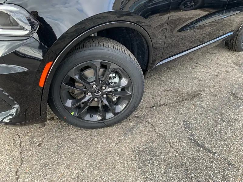 2026 Dodge Durango GT, černá, 20 km, dovoz Kanada — foto 9 z 12