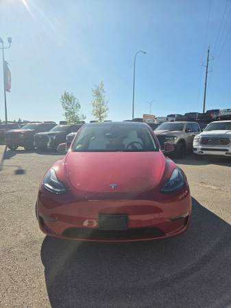 2023 Tesla, dovoz Kanada — foto 2 z 12