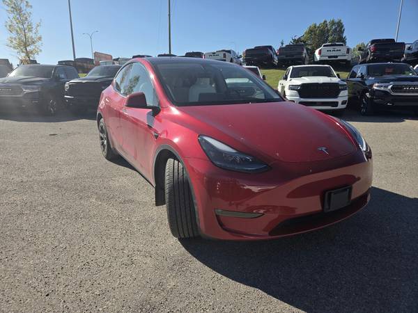 2023 Tesla, dovoz Kanada — foto 3 z 12