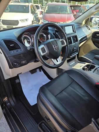 2019 Dodge, dovoz Kanada — foto 9 z 12