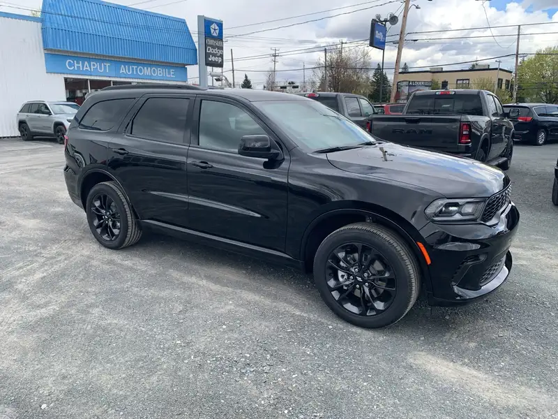 2026 Dodge Durango GT AWD, černá, dovoz Kanada — foto 2 z 12