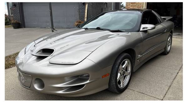 2001, dovoz Kanada — foto 3 z 7