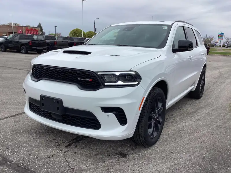 2026 Dodge Durango GT Plus, bílá, 250 km, dovoz Kanada — foto 2 z 12