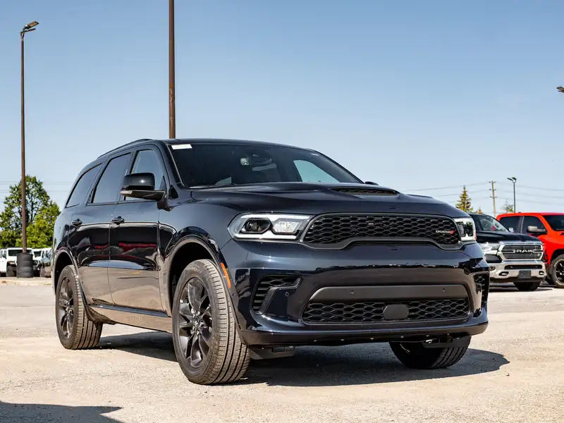 2026 Dodge Durango GT Plus, modrá, dovoz Kanada — foto 12 z 12