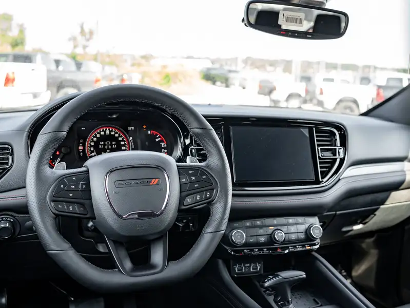 2026 Dodge Durango GT Plus, modrá, dovoz Kanada — foto 3 z 12