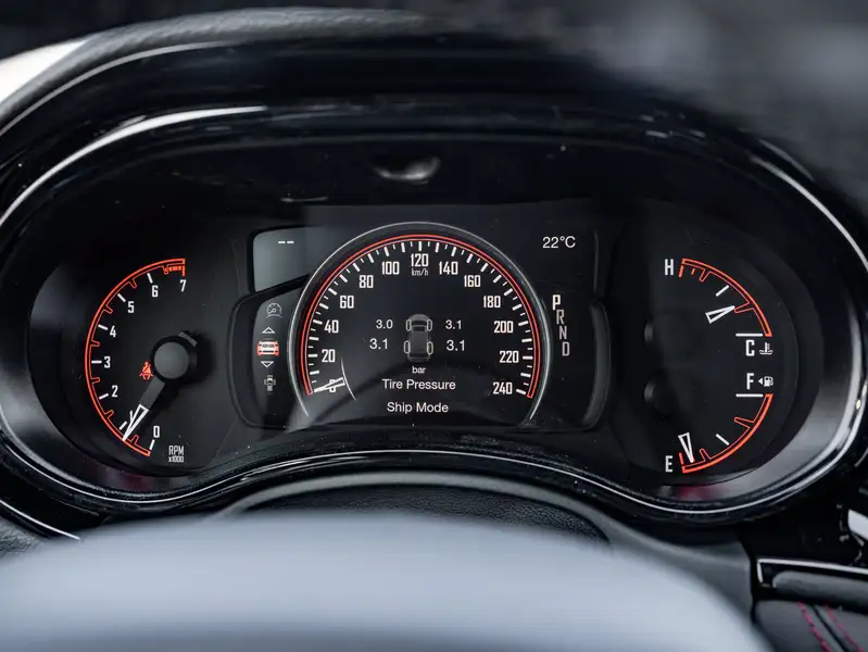 2026 Dodge Durango GT Plus, modrá, dovoz Kanada — foto 4 z 12