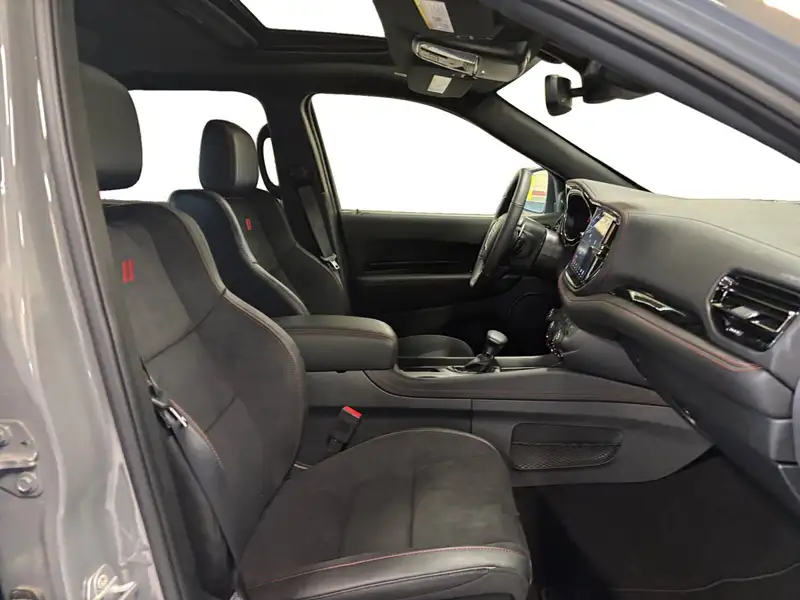 2026 Dodge Durango GT Plus, šedá, dovoz Kanada — foto 9 z 12