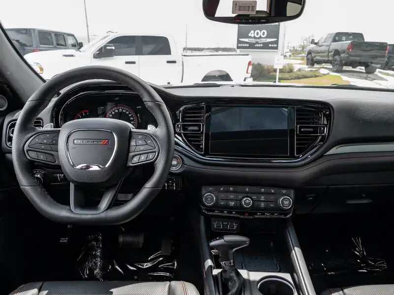 2026 Dodge Durango GT Plus, šedá, dovoz Kanada — foto 3 z 12
